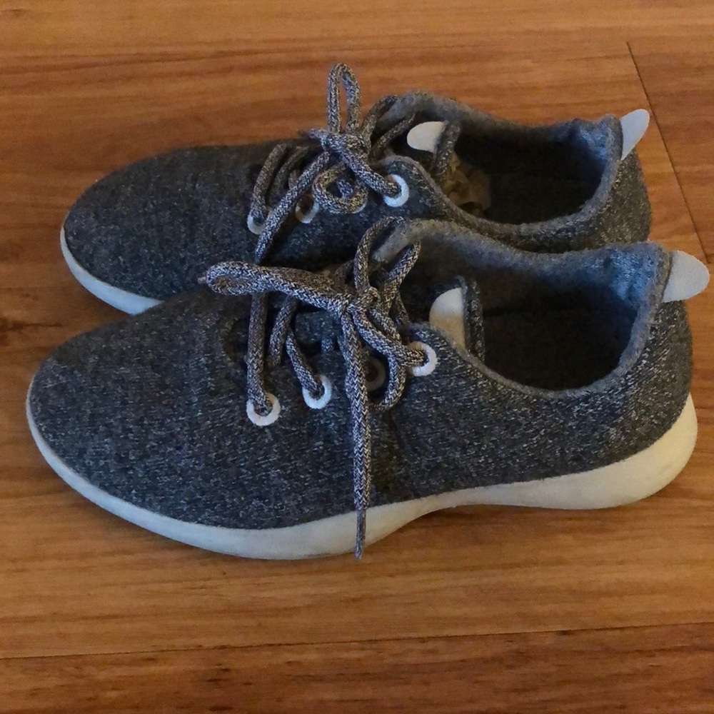 Grey Allbirds - Picture 2 of 5